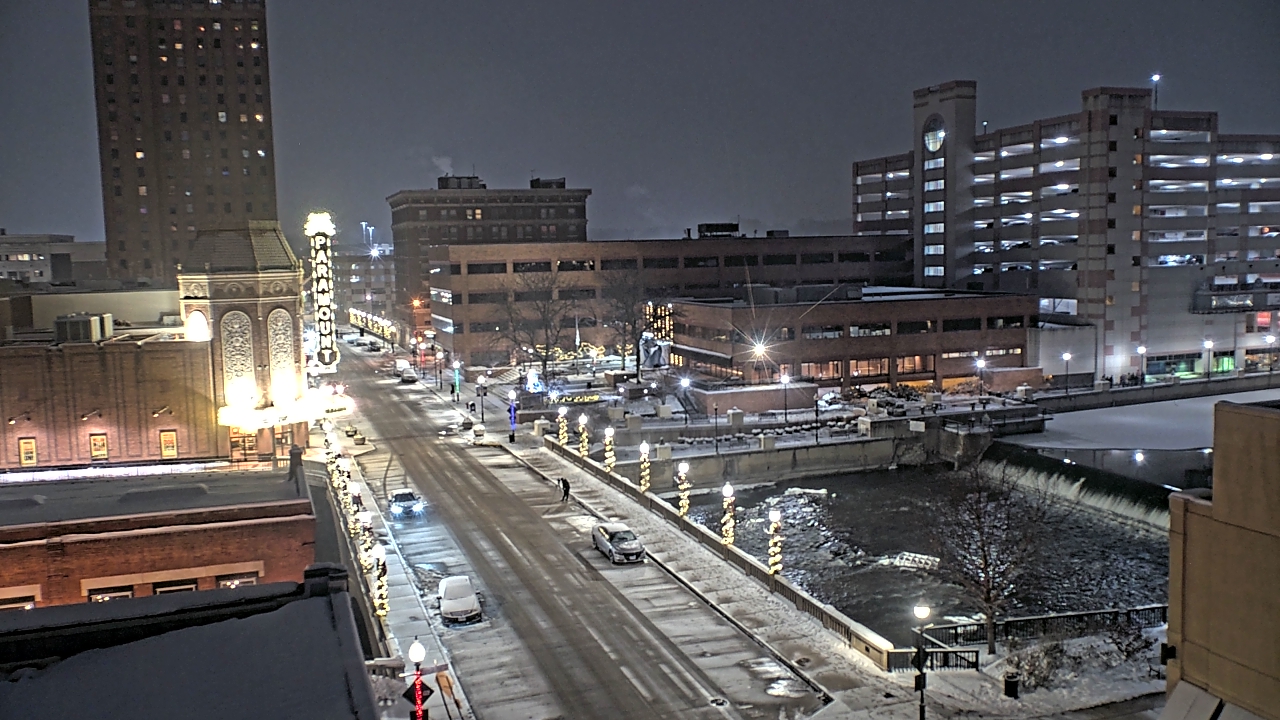 Thumbnail for current weather camera view from City of Aurora IL in Aurora, Illinois