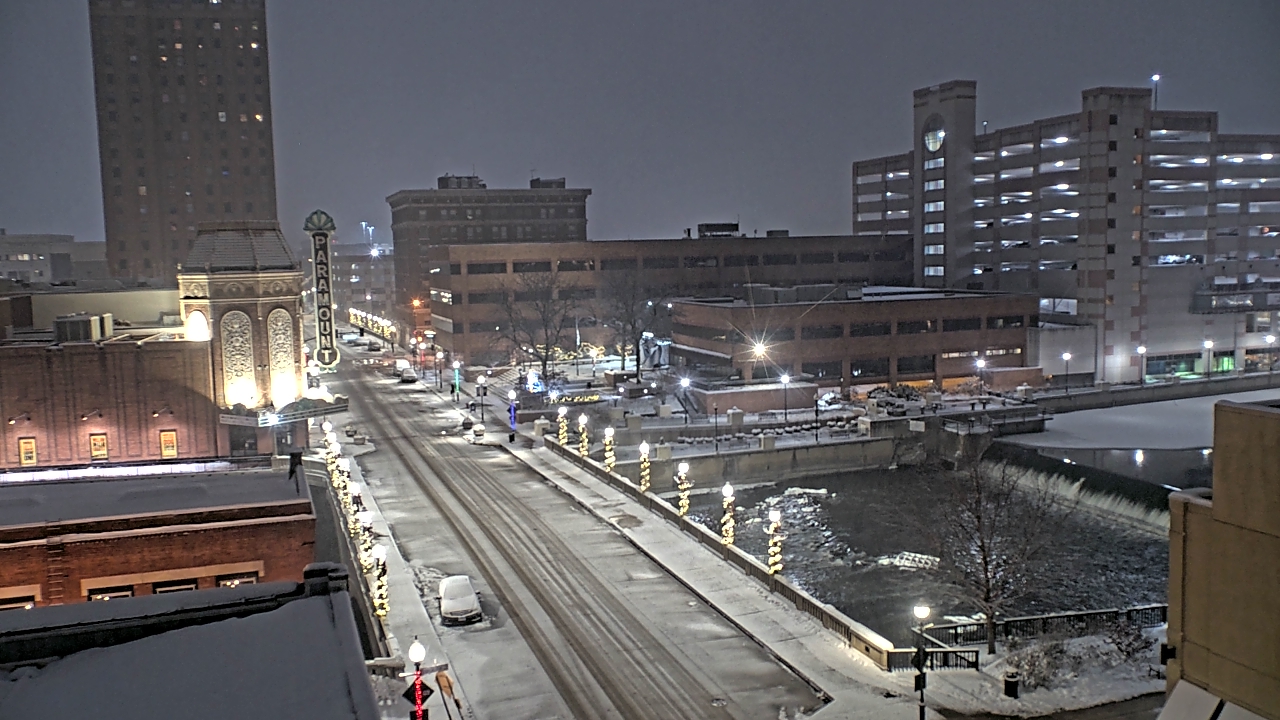 Thumbnail for current weather camera view from City of Aurora IL in Aurora, Illinois