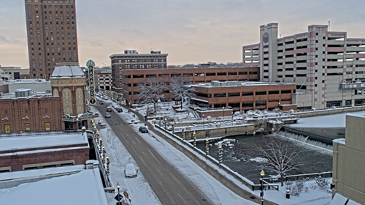 Thumbnail for current weather camera view from City of Aurora IL in Aurora, Illinois