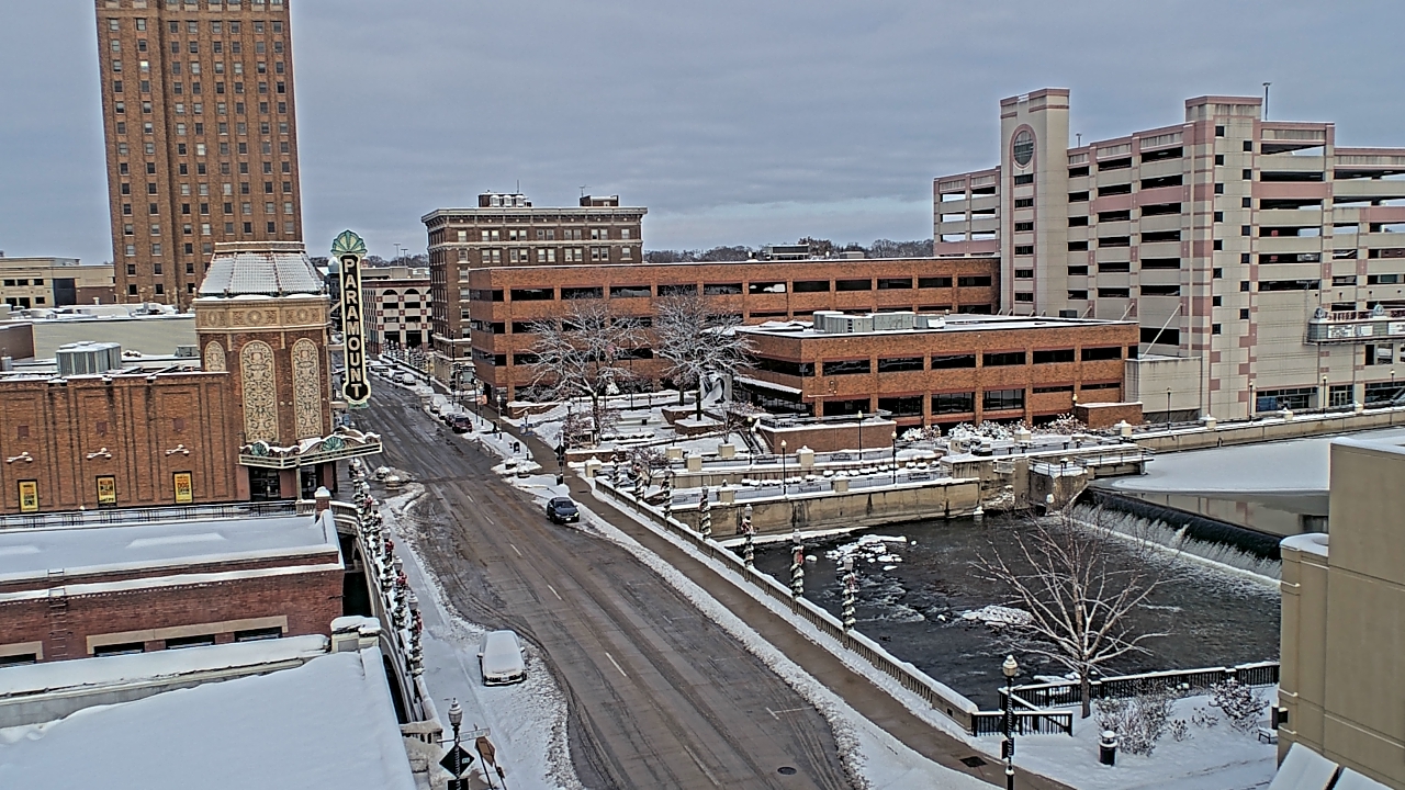 Thumbnail for current weather camera view from City of Aurora IL in Aurora, Illinois