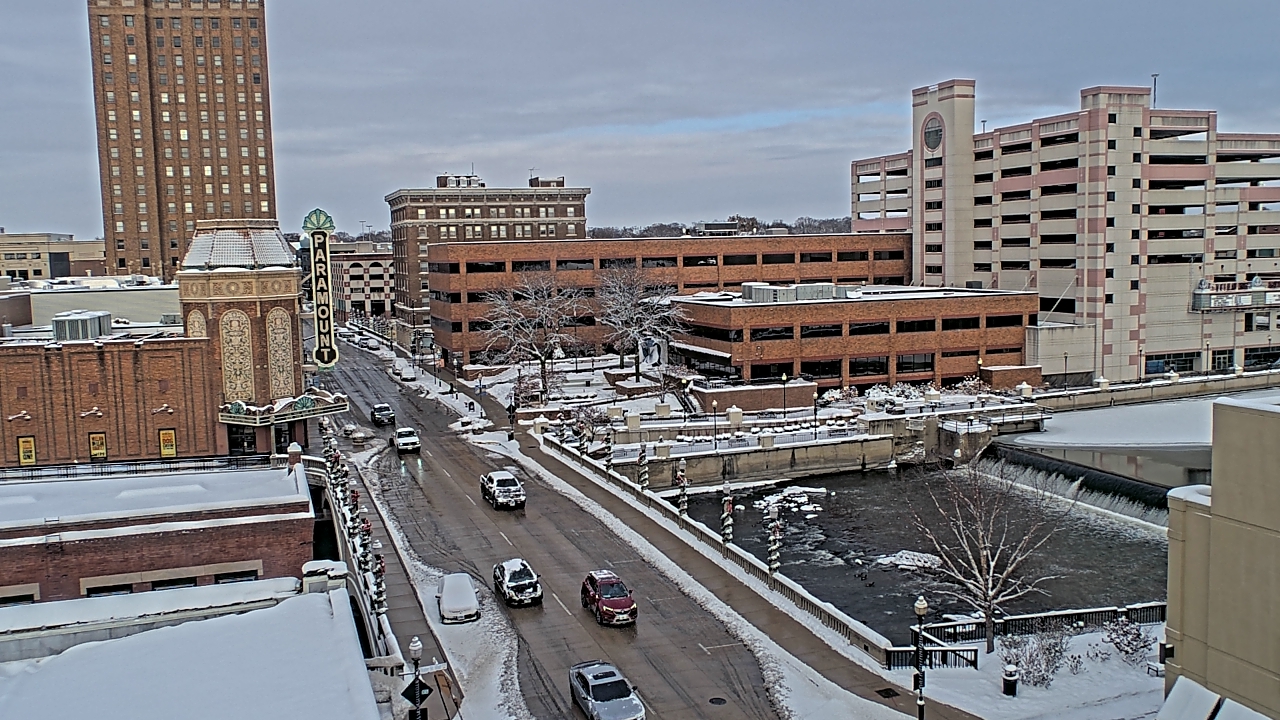 Thumbnail for current weather camera view from City of Aurora IL in Aurora, Illinois
