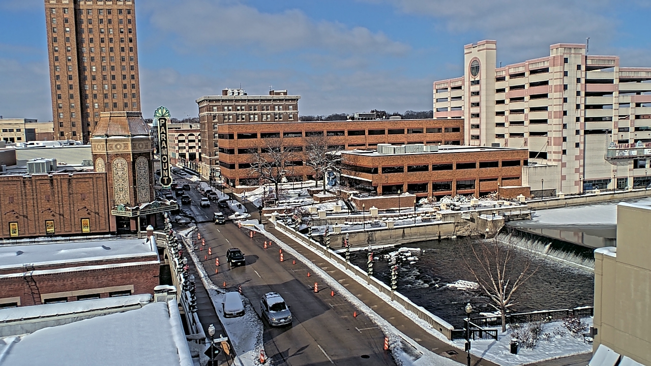 Thumbnail for current weather camera view from City of Aurora IL in Aurora, Illinois
