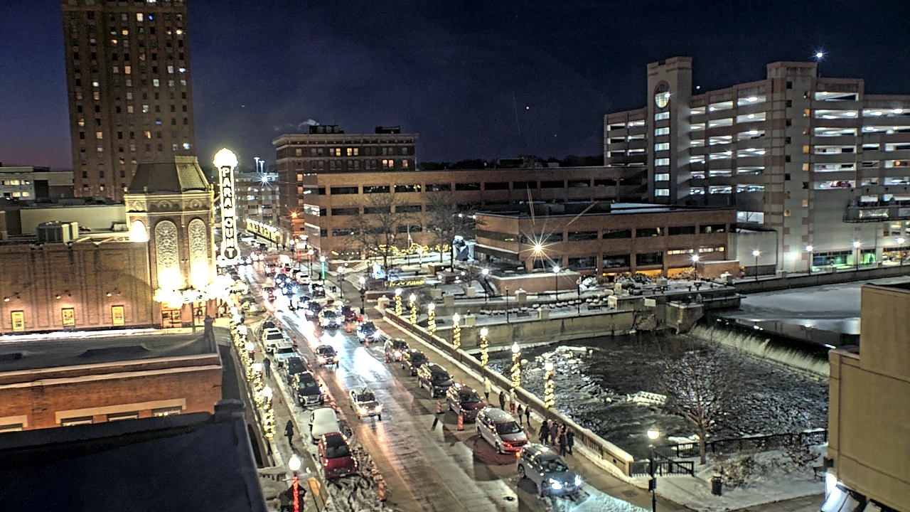 Thumbnail for current weather camera view from City of Aurora IL in Aurora, Illinois