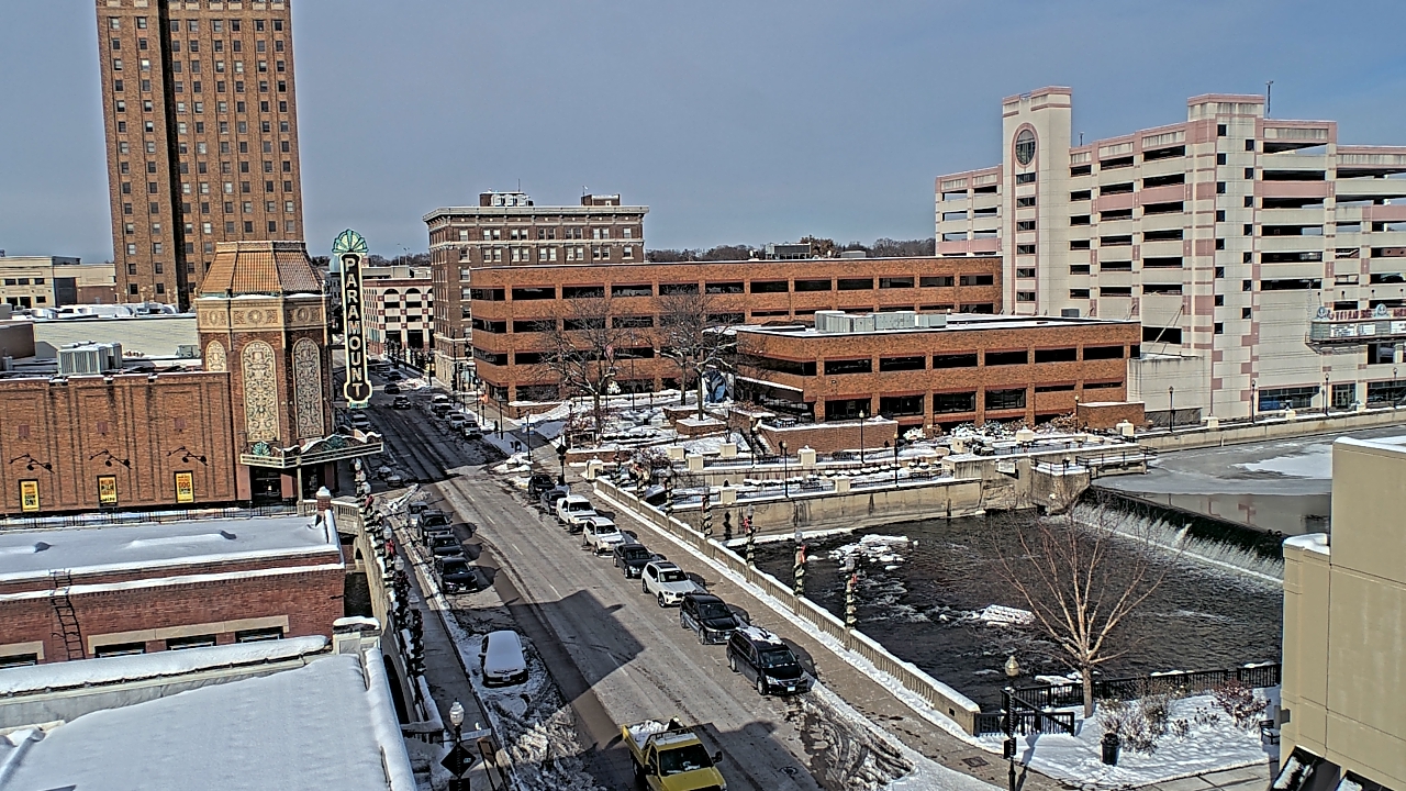 Thumbnail for current weather camera view from City of Aurora IL in Aurora, Illinois