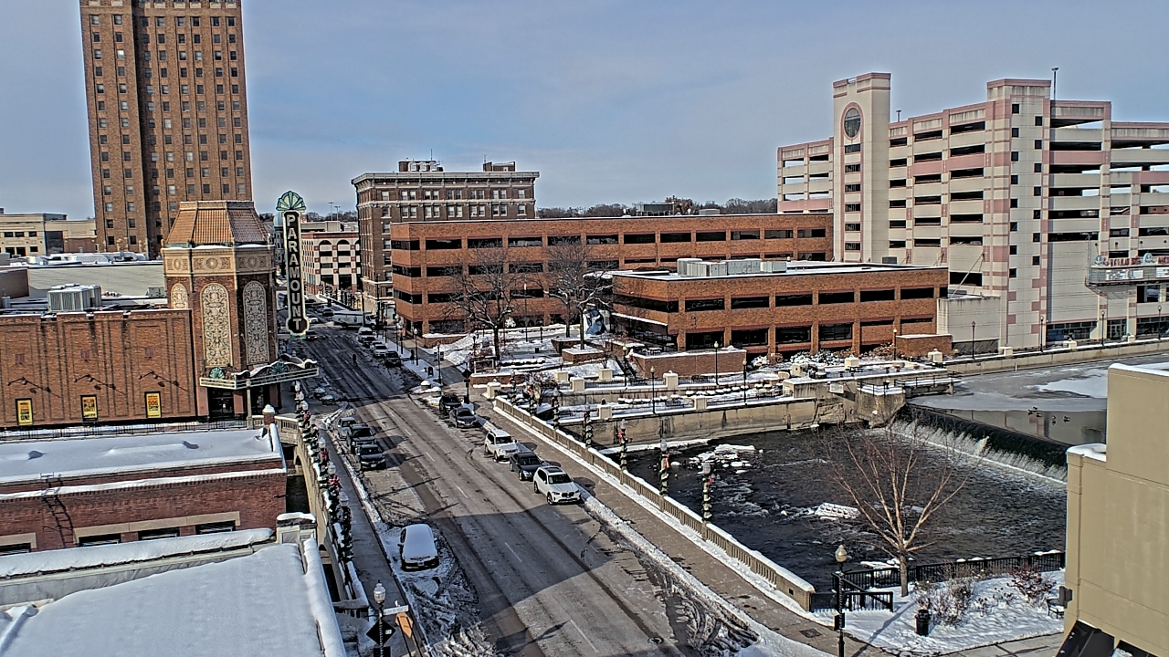 Thumbnail for current weather camera view from City of Aurora IL in Aurora, Illinois