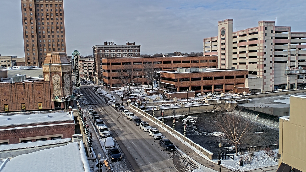 Thumbnail for current weather camera view from City of Aurora IL in Aurora, Illinois