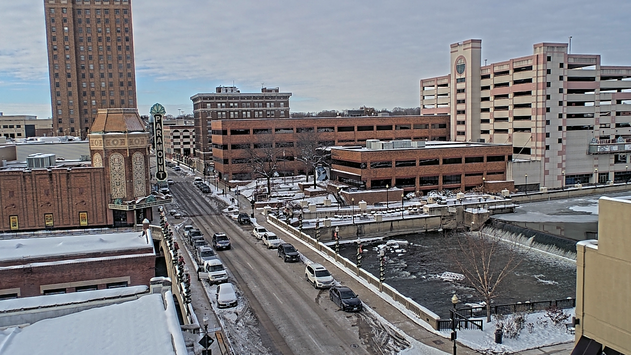 Thumbnail for current weather camera view from City of Aurora IL in Aurora, Illinois