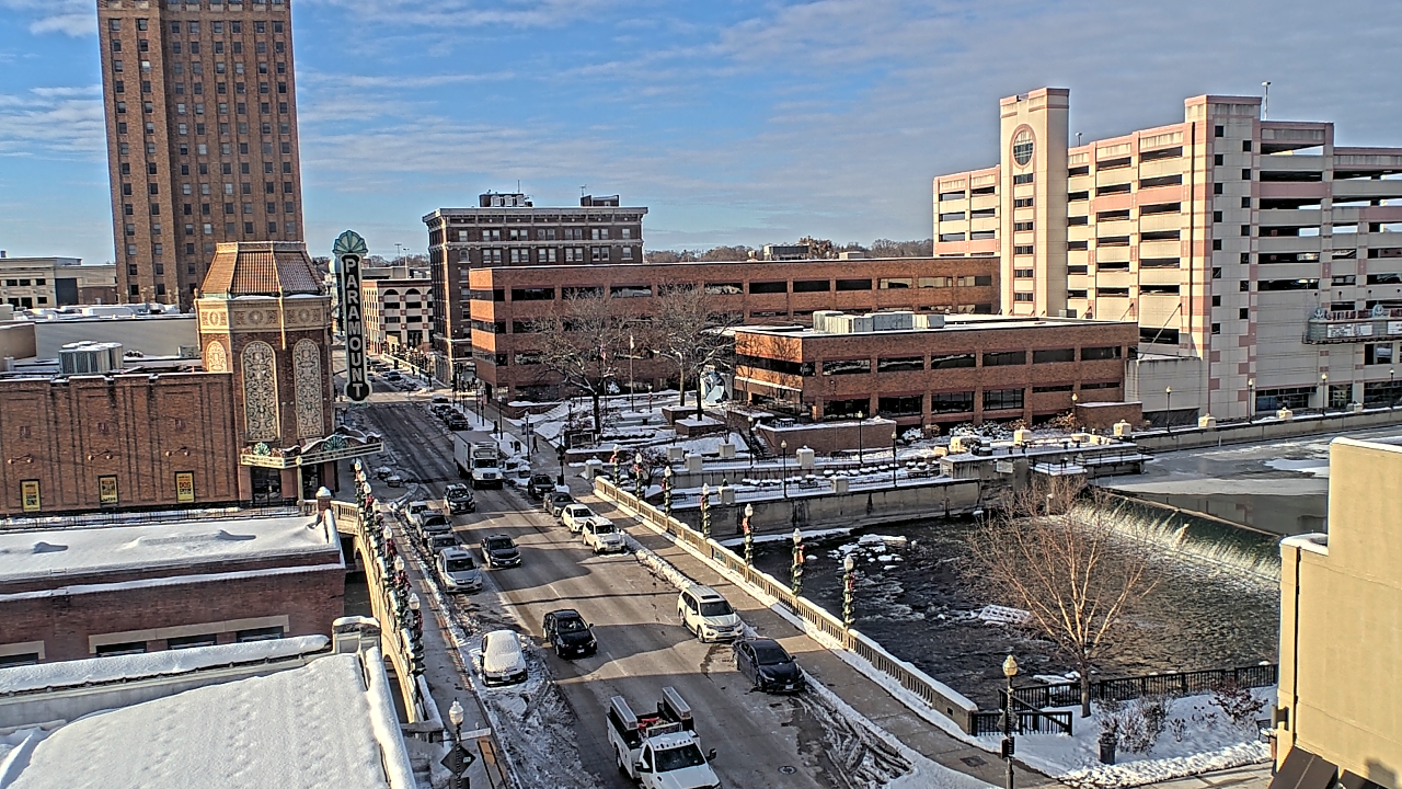 Thumbnail for current weather camera view from City of Aurora IL in Aurora, Illinois