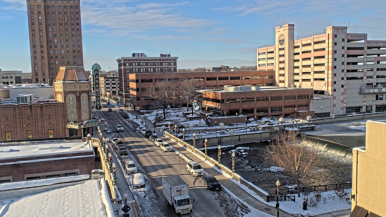 Thumbnail for current weather camera view from City of Aurora IL in Aurora, Illinois