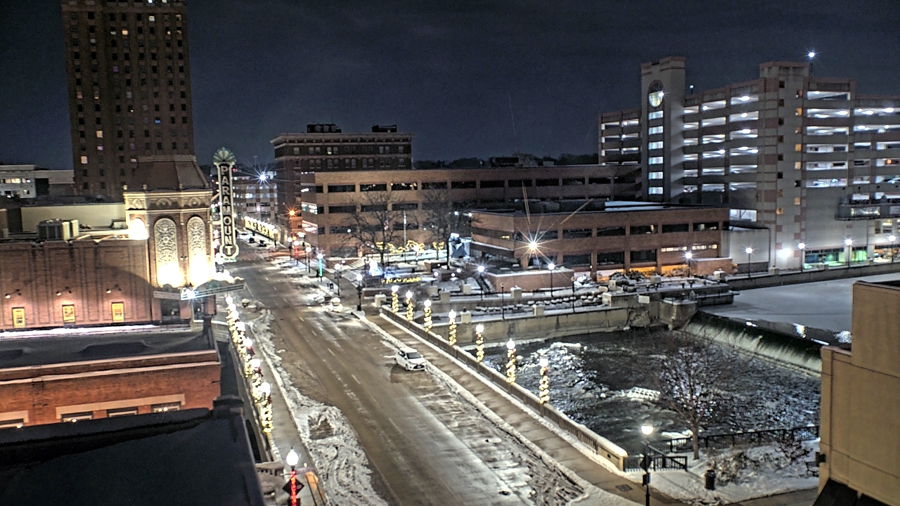 Thumbnail for current weather camera view from City of Aurora IL in Aurora, Illinois