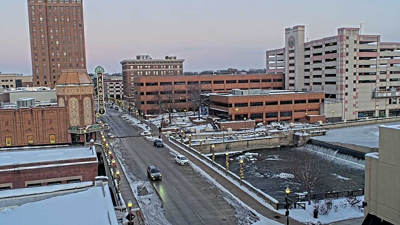 Thumbnail for current weather camera view from City of Aurora IL in Aurora, Illinois