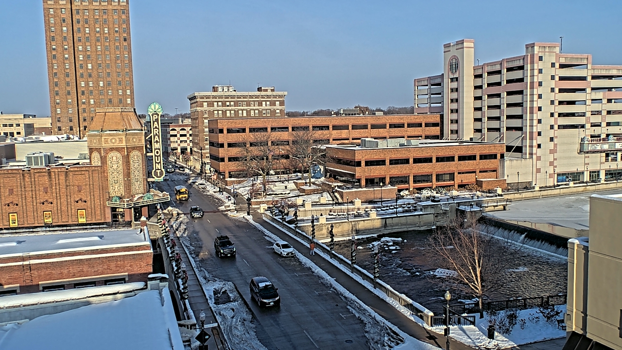 Thumbnail for current weather camera view from City of Aurora IL in Aurora, Illinois
