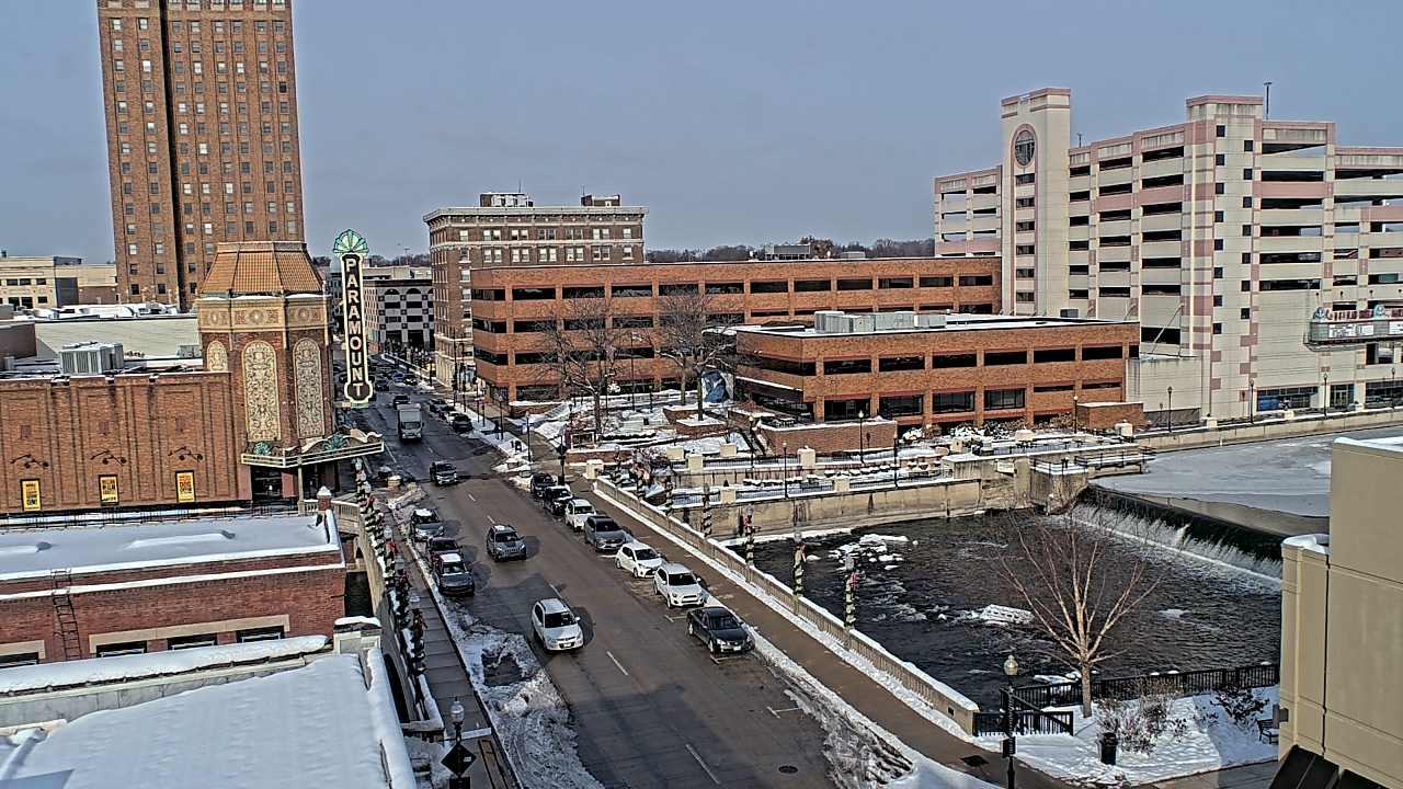 Thumbnail for current weather camera view from City of Aurora IL in Aurora, Illinois
