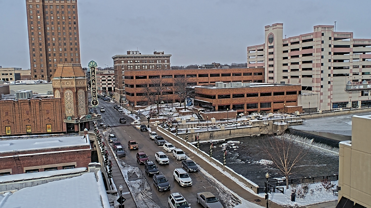 Thumbnail for current weather camera view from City of Aurora IL in Aurora, Illinois