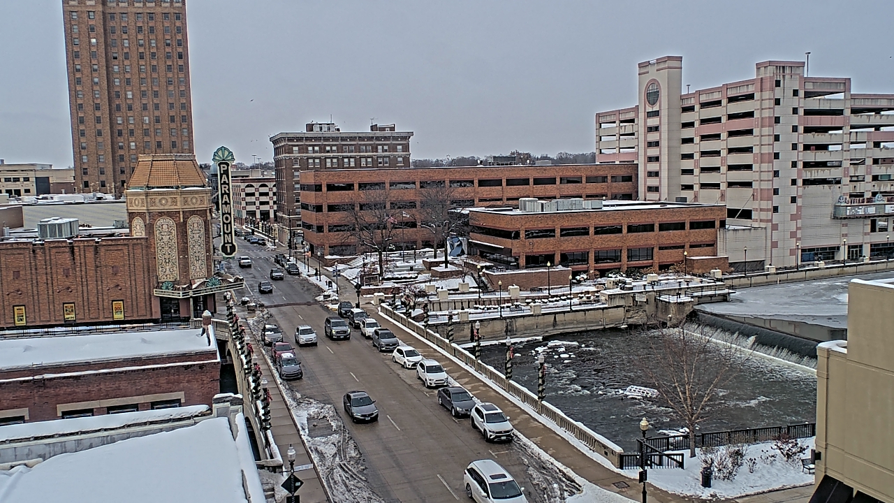 Thumbnail for current weather camera view from City of Aurora IL in Aurora, Illinois