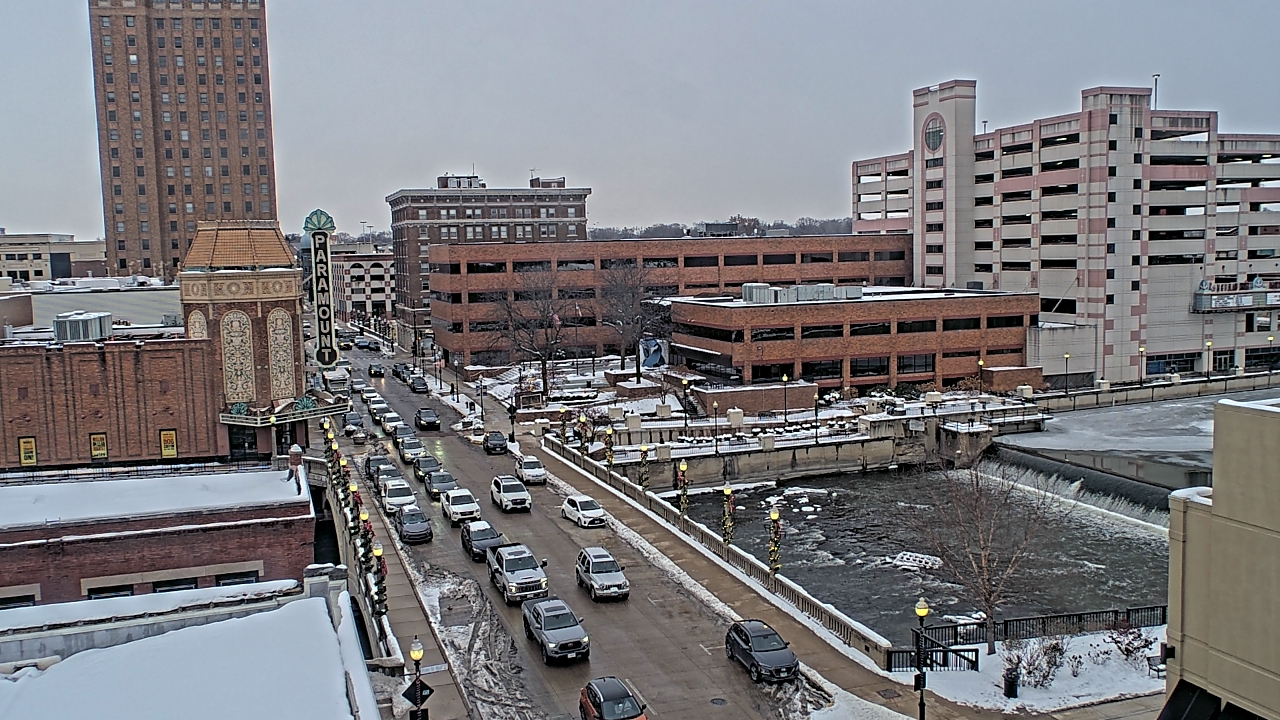 Thumbnail for current weather camera view from City of Aurora IL in Aurora, Illinois