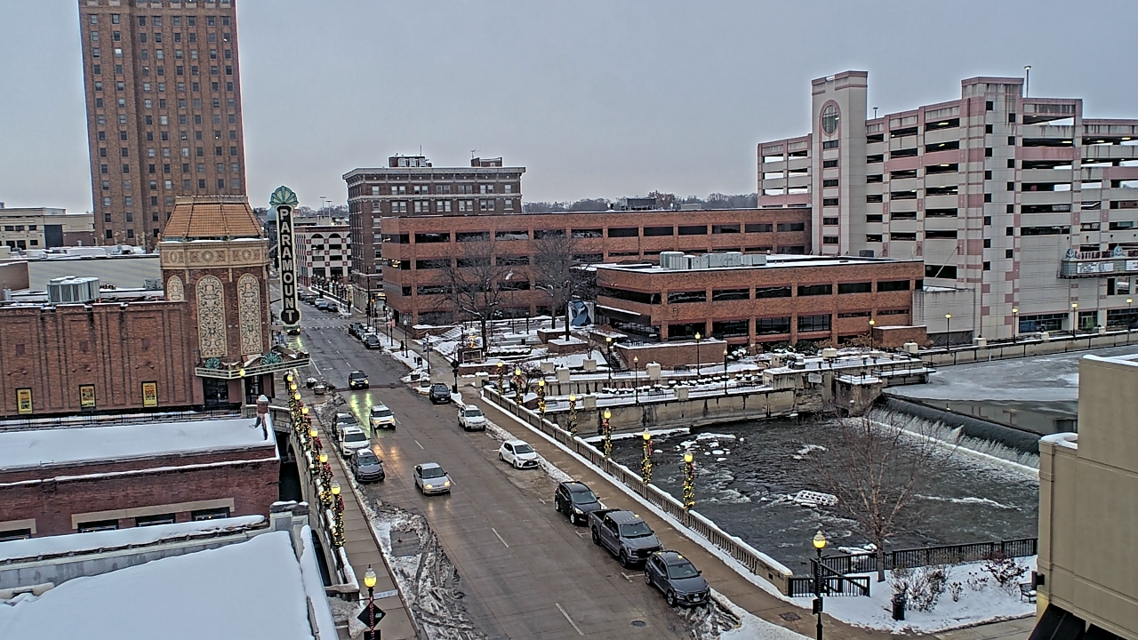 Thumbnail for current weather camera view from City of Aurora IL in Aurora, Illinois
