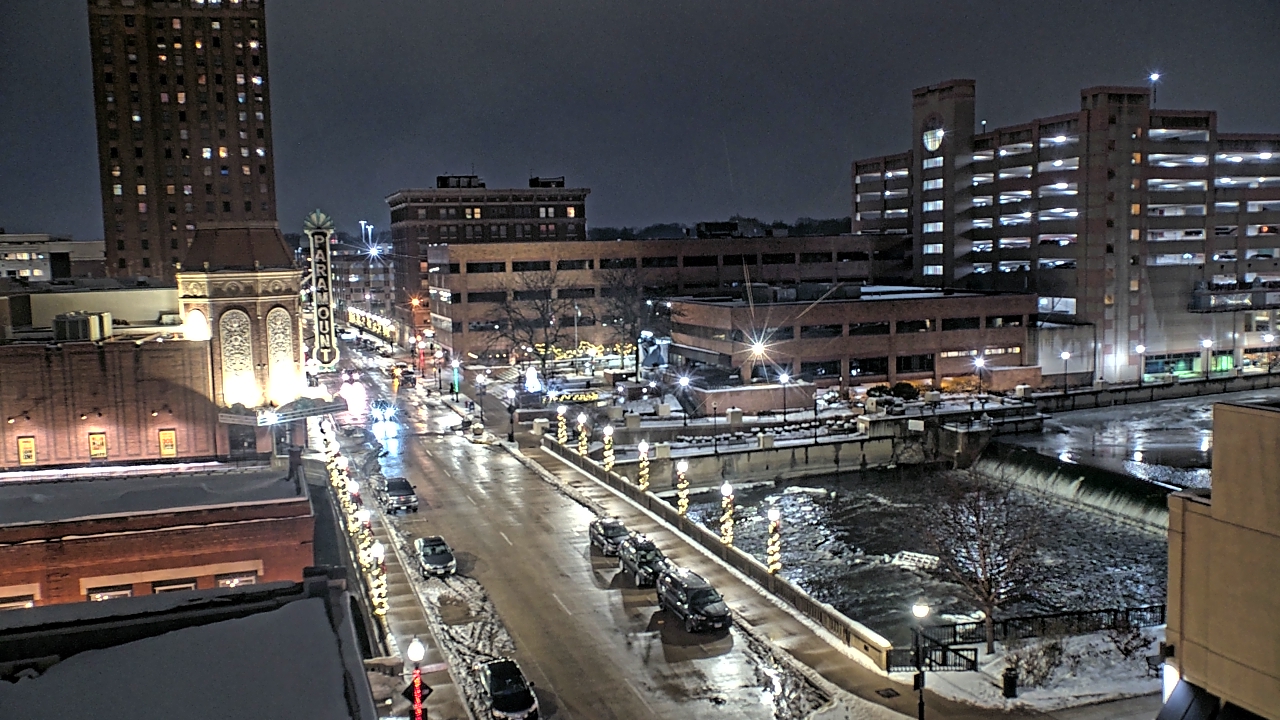 Thumbnail for current weather camera view from City of Aurora IL in Aurora, Illinois