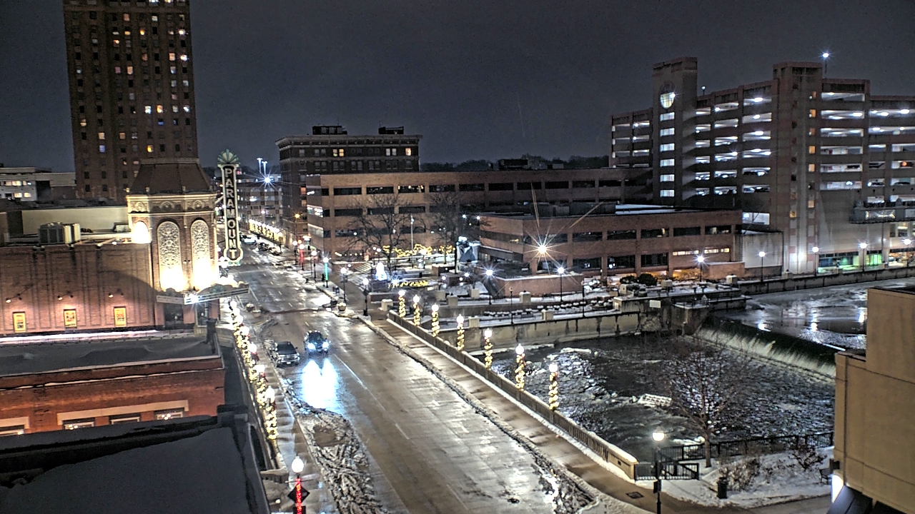 Thumbnail for current weather camera view from City of Aurora IL in Aurora, Illinois