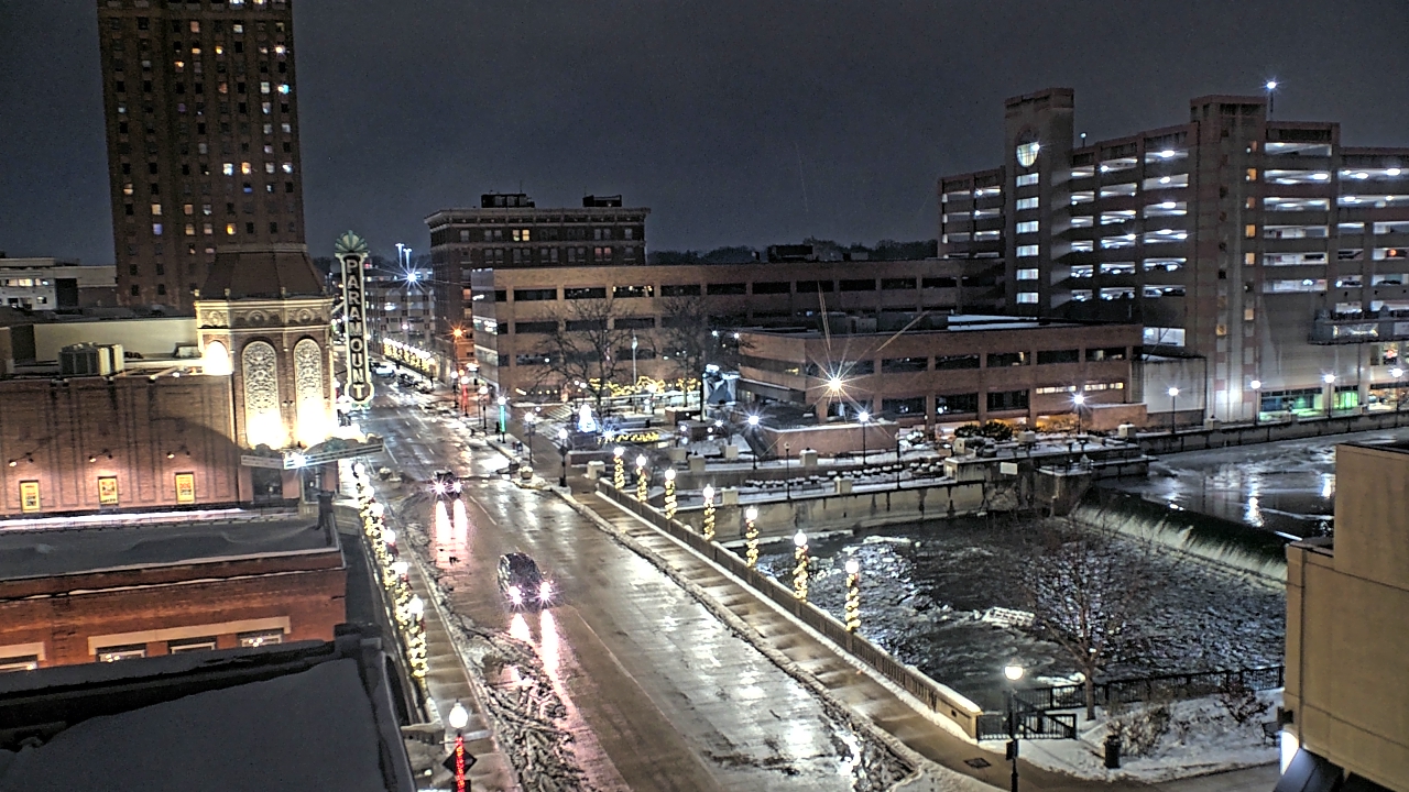 Thumbnail for current weather camera view from City of Aurora IL in Aurora, Illinois