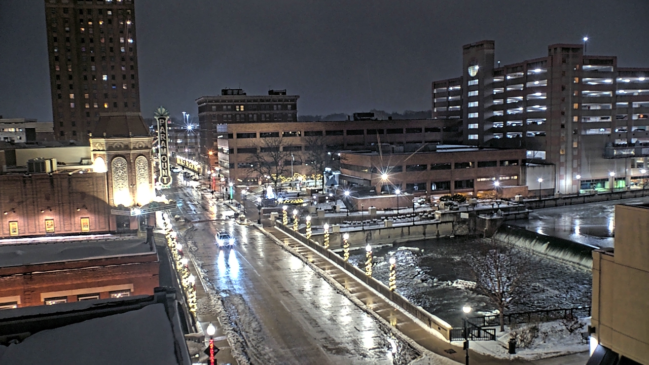 Thumbnail for current weather camera view from City of Aurora IL in Aurora, Illinois