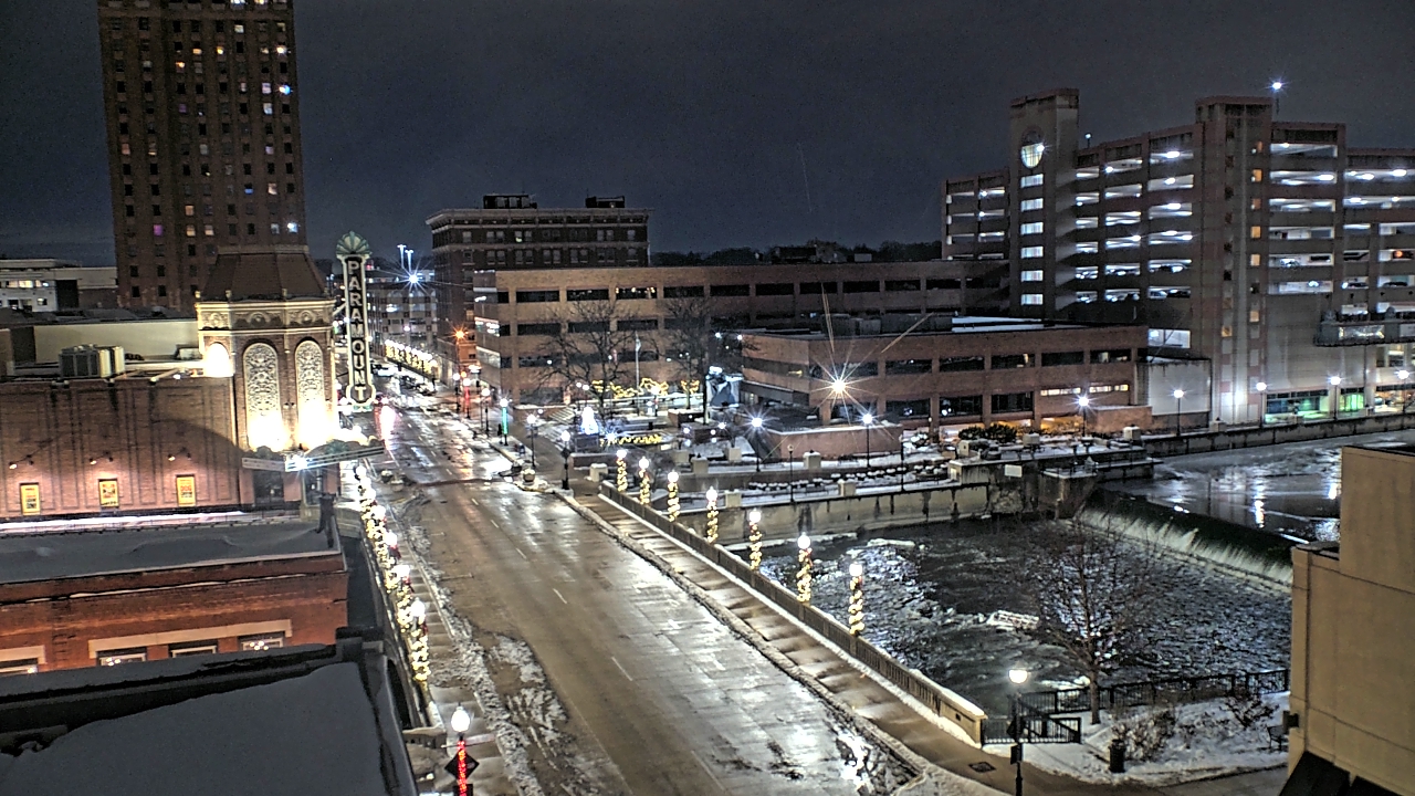 Thumbnail for current weather camera view from City of Aurora IL in Aurora, Illinois