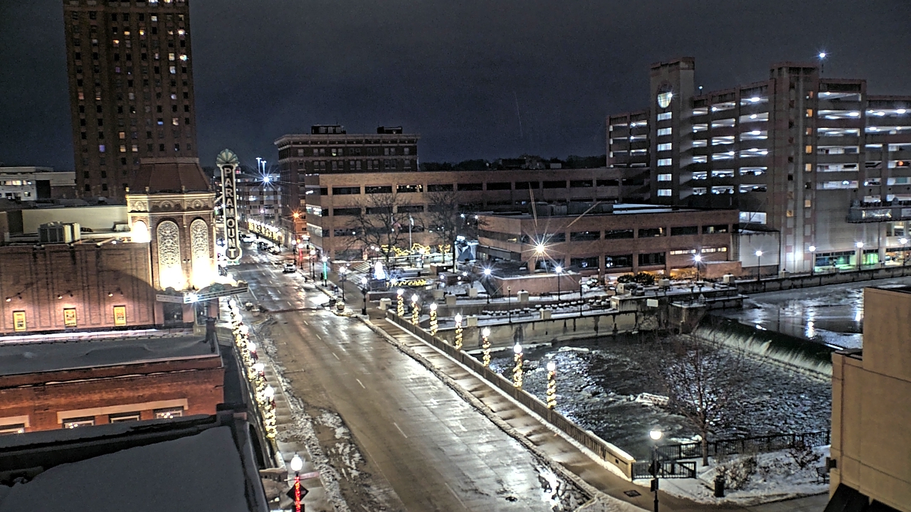 Thumbnail for current weather camera view from City of Aurora IL in Aurora, Illinois