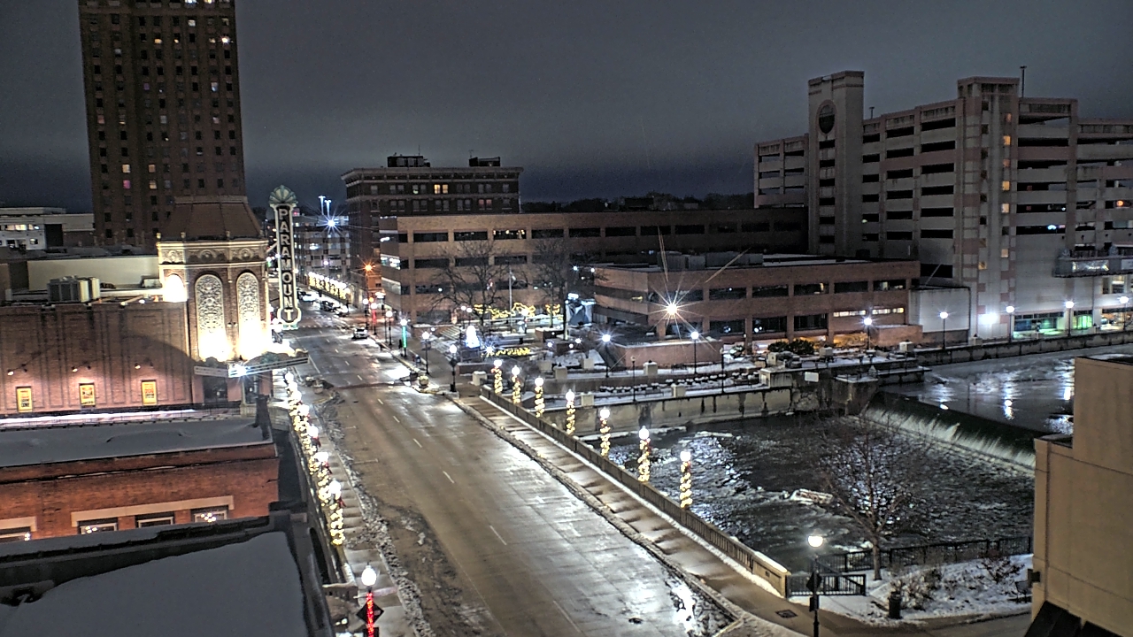 Thumbnail for current weather camera view from City of Aurora IL in Aurora, Illinois