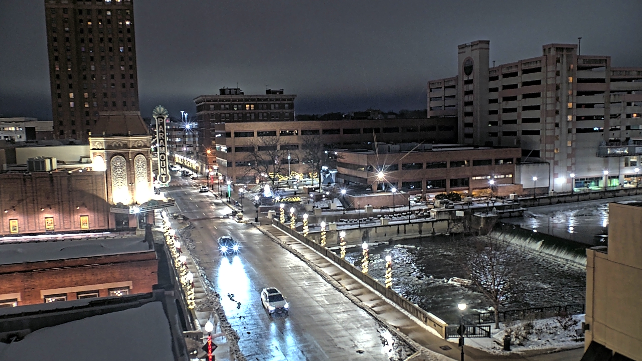 Thumbnail for current weather camera view from City of Aurora IL in Aurora, Illinois