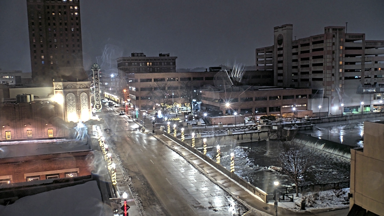 Thumbnail for current weather camera view from City of Aurora IL in Aurora, Illinois