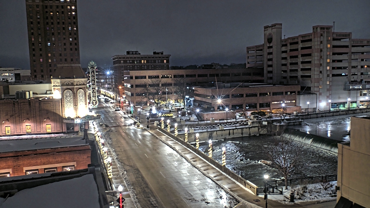 Thumbnail for current weather camera view from City of Aurora IL in Aurora, Illinois