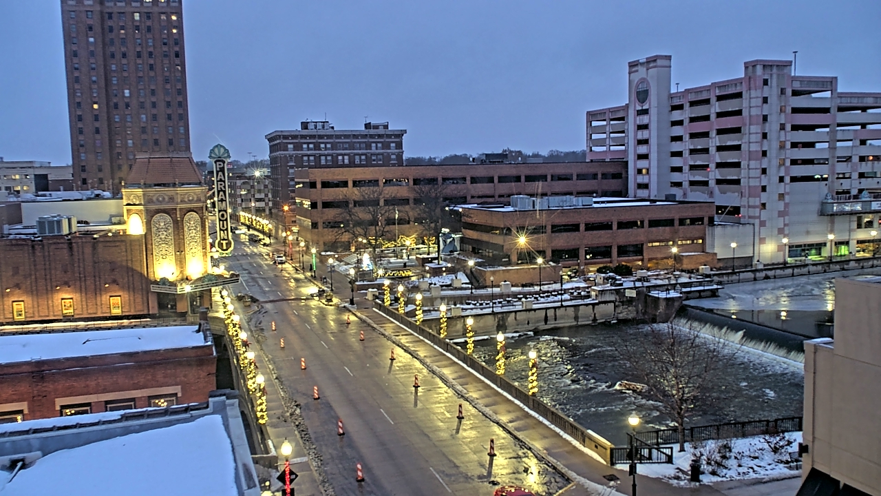 Thumbnail for current weather camera view from City of Aurora IL in Aurora, Illinois