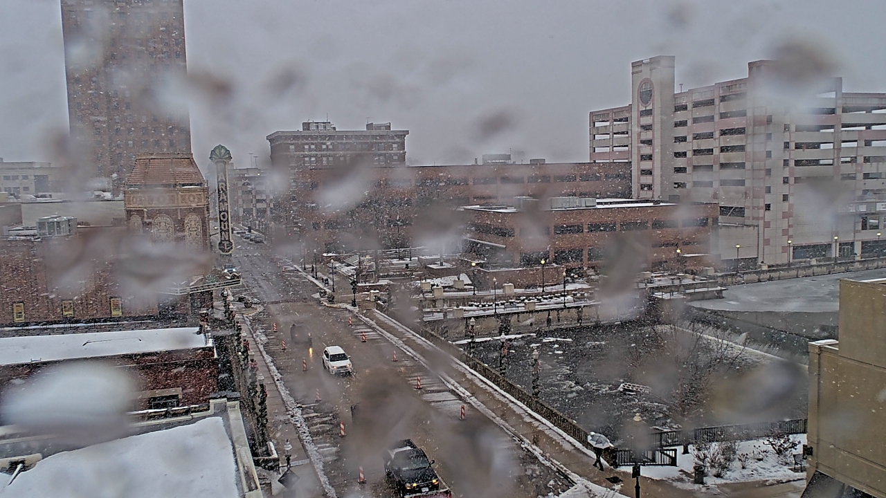 Thumbnail for current weather camera view from City of Aurora IL in Aurora, Illinois