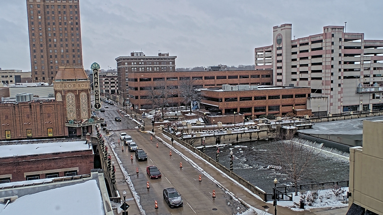 Thumbnail for current weather camera view from City of Aurora IL in Aurora, Illinois