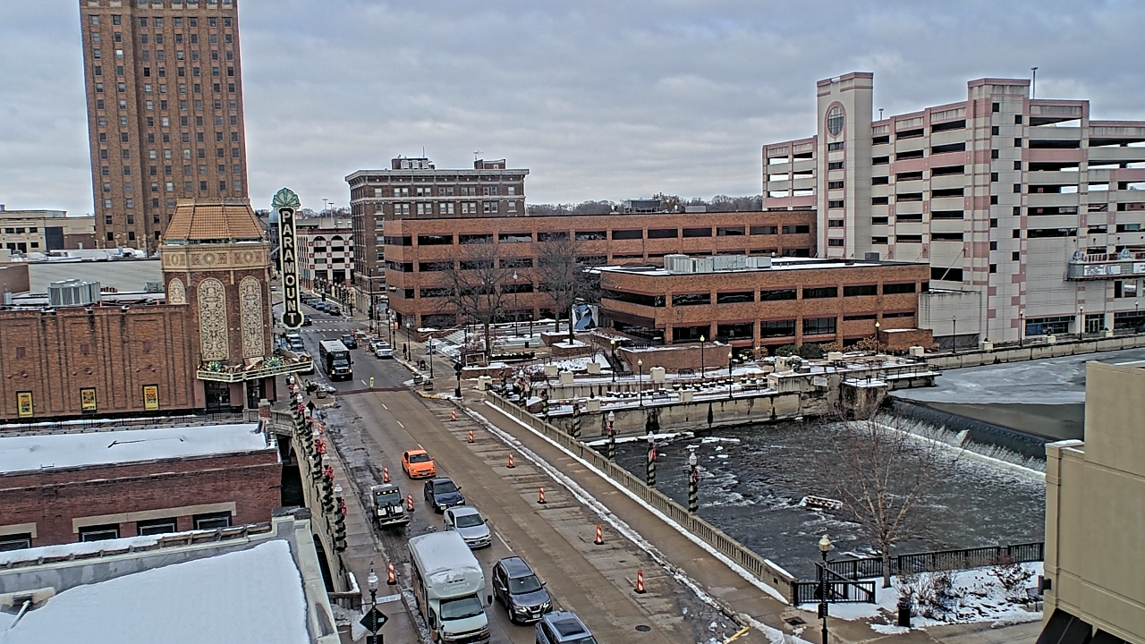 Thumbnail for current weather camera view from City of Aurora IL in Aurora, Illinois