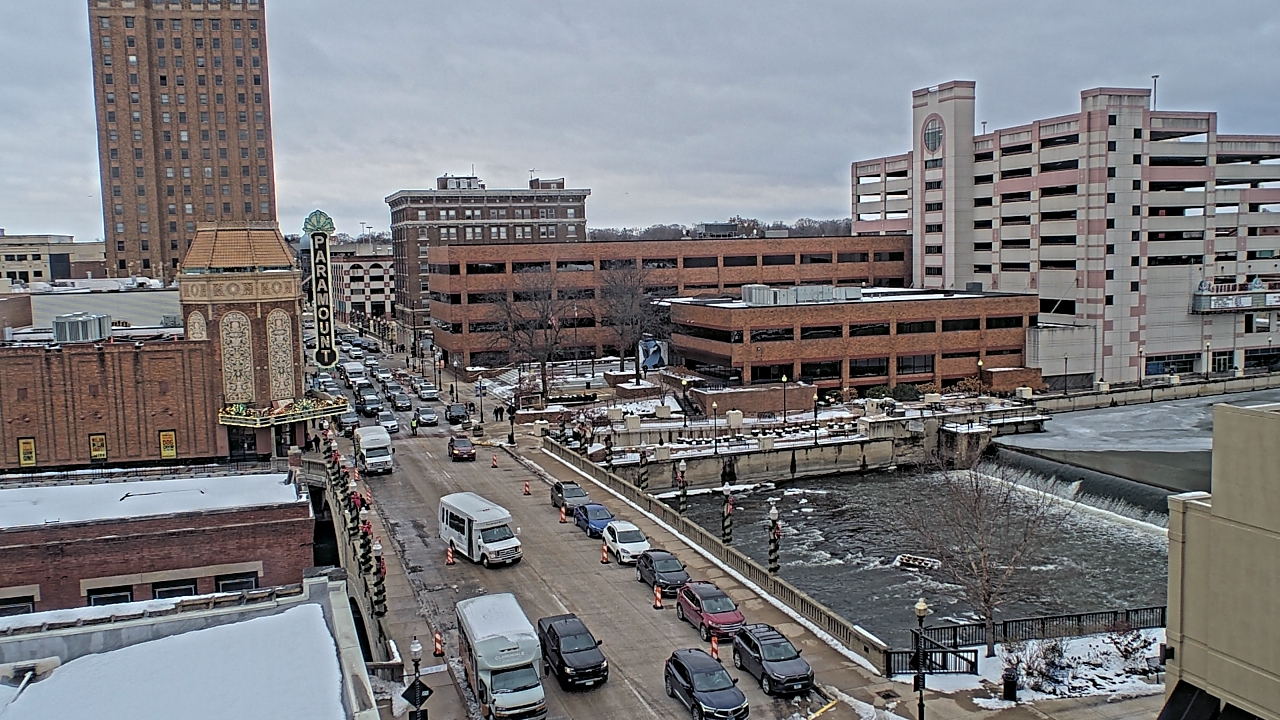Thumbnail for current weather camera view from City of Aurora IL in Aurora, Illinois