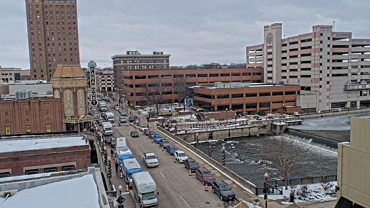 Thumbnail for current weather camera view from City of Aurora IL in Aurora, Illinois