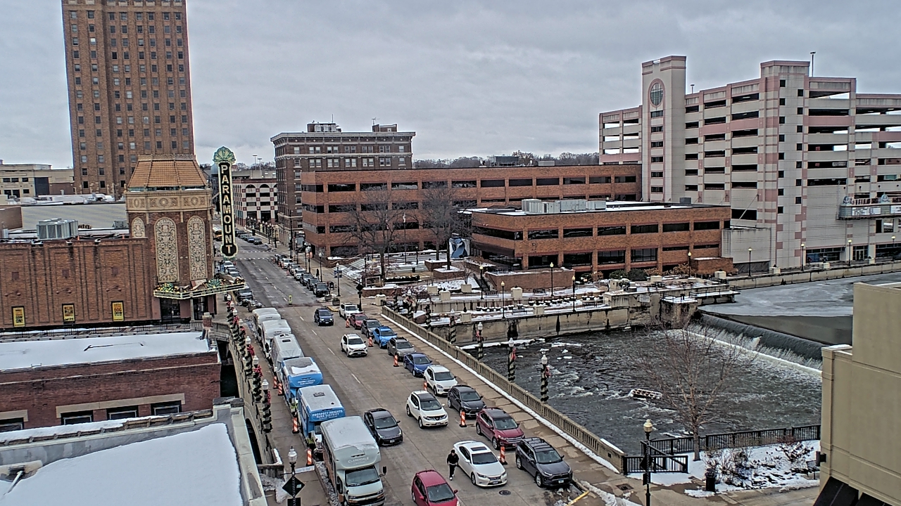 Thumbnail for current weather camera view from City of Aurora IL in Aurora, Illinois