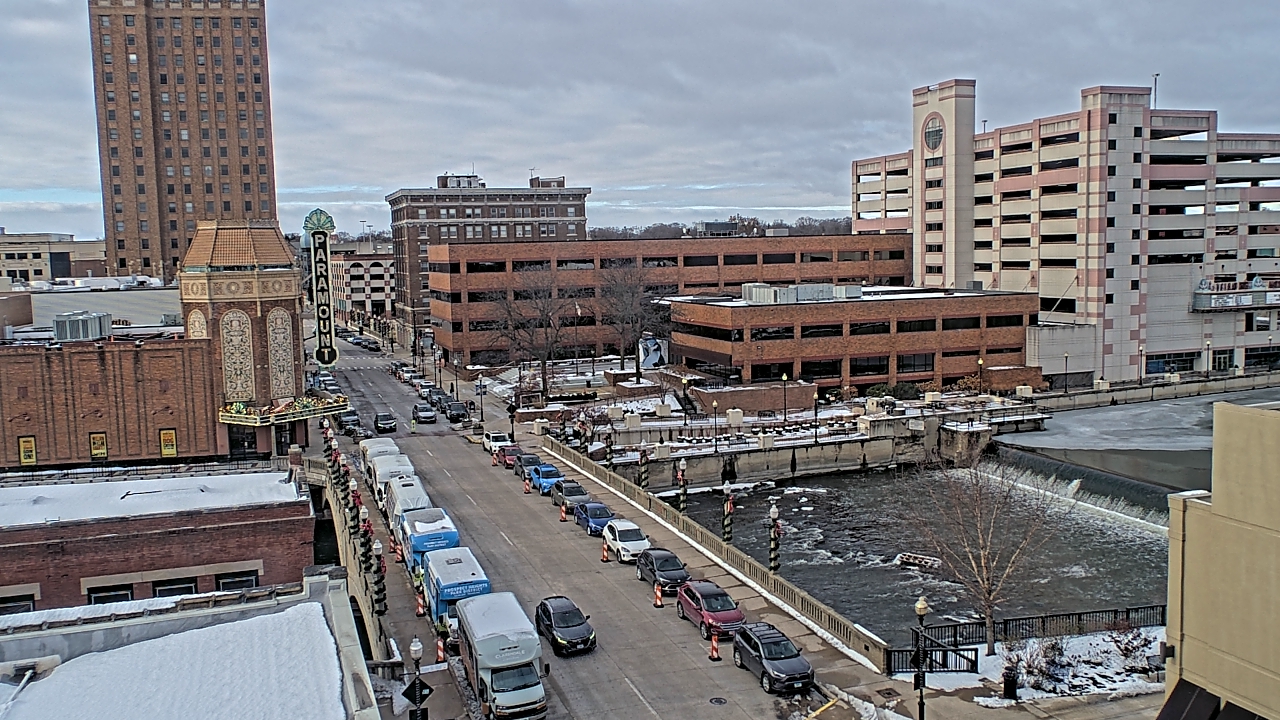 Thumbnail for current weather camera view from City of Aurora IL in Aurora, Illinois