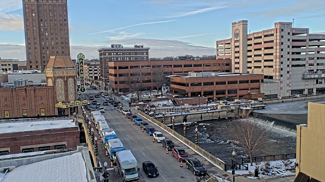 Thumbnail for current weather camera view from City of Aurora IL in Aurora, Illinois