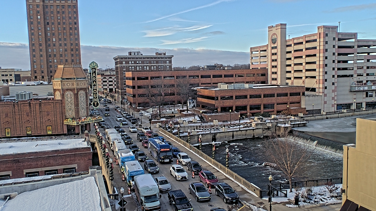 Thumbnail for current weather camera view from City of Aurora IL in Aurora, Illinois