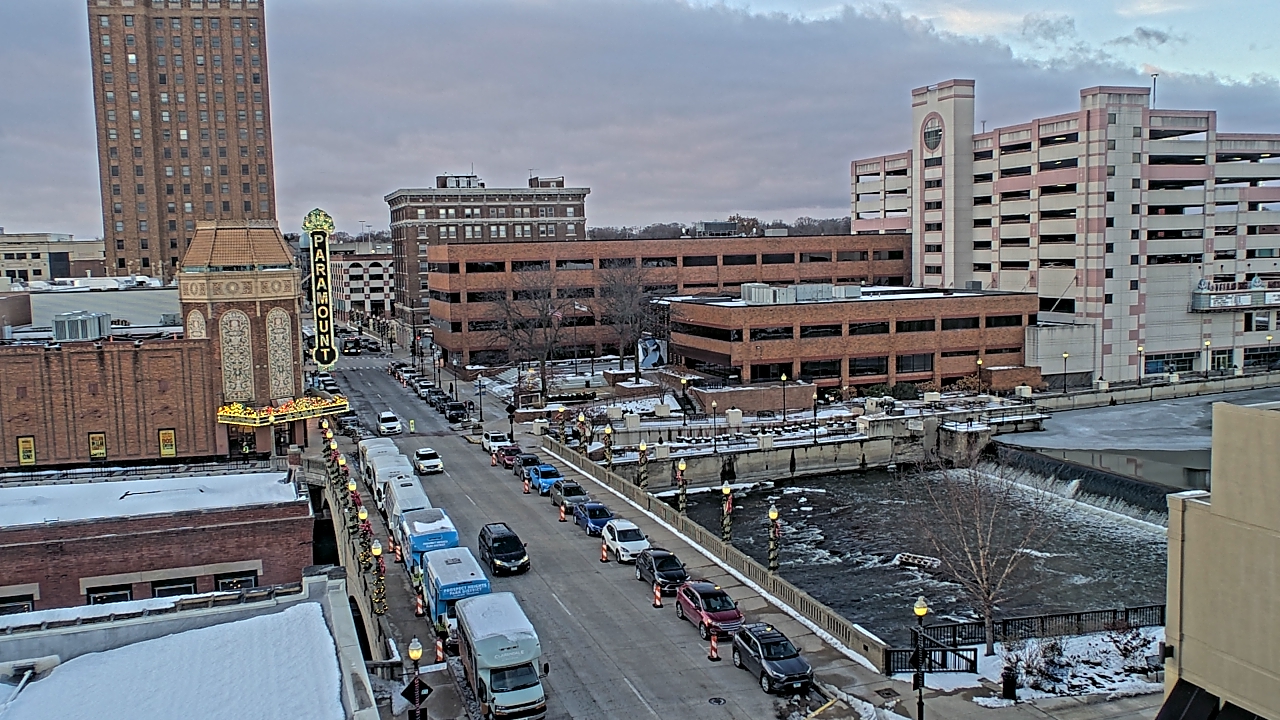 Thumbnail for current weather camera view from City of Aurora IL in Aurora, Illinois