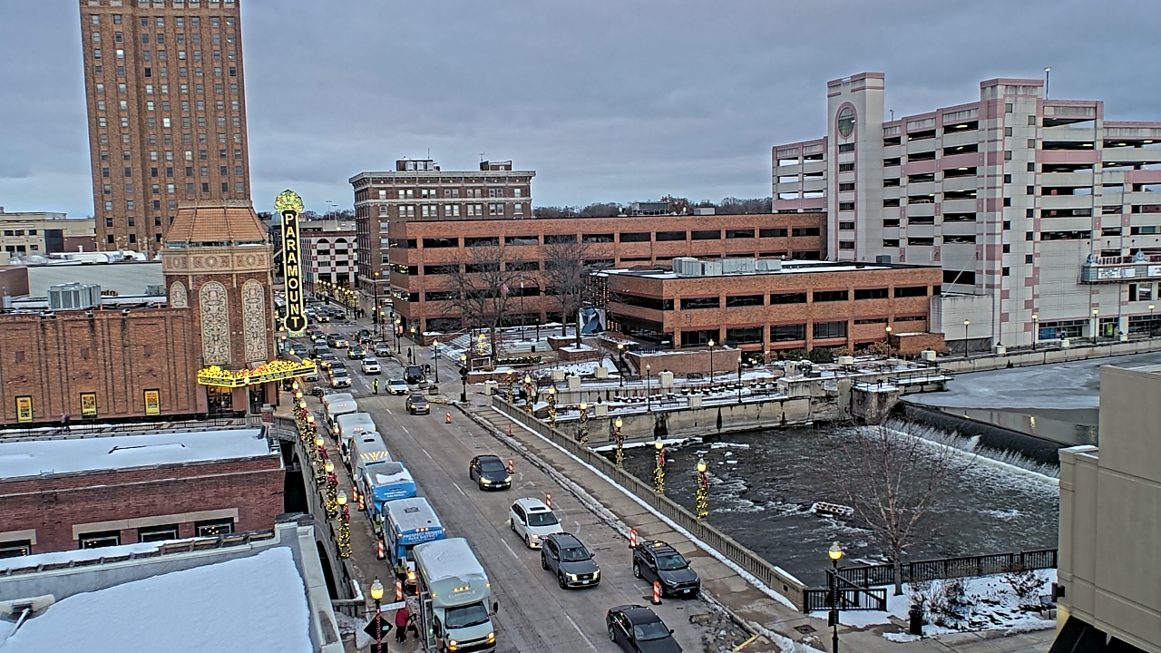 Thumbnail for current weather camera view from City of Aurora IL in Aurora, Illinois