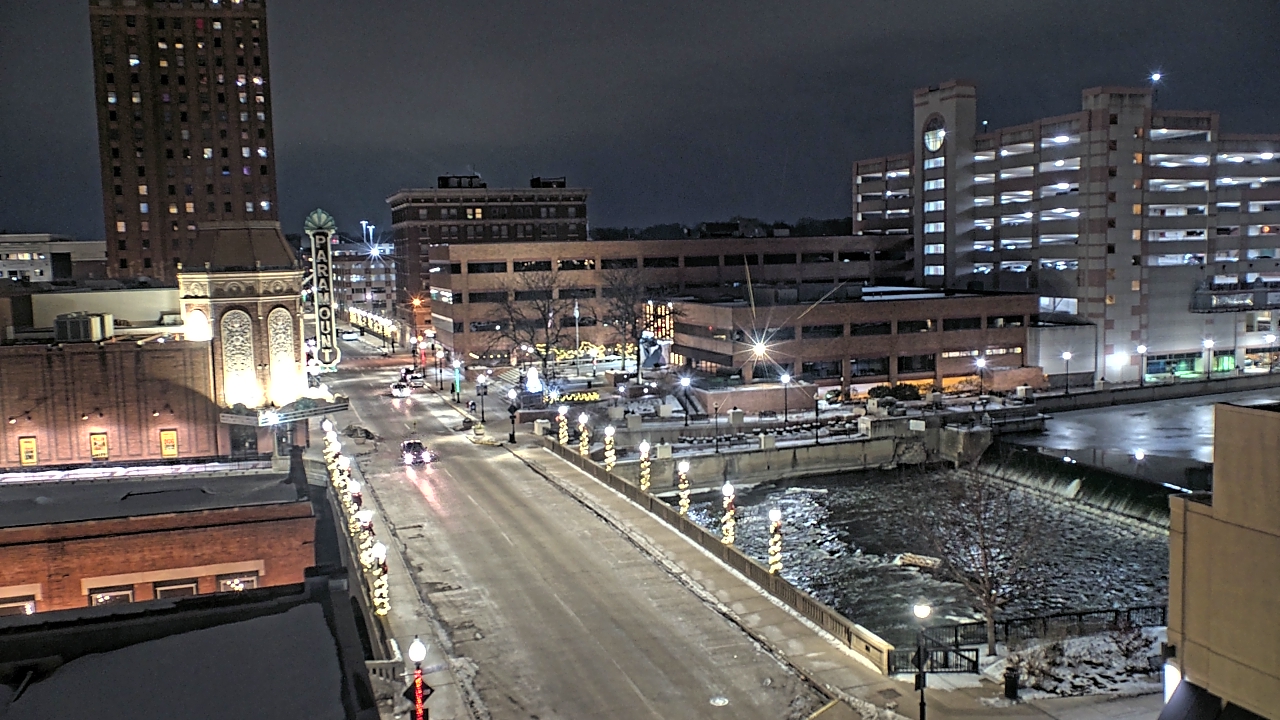 Thumbnail for current weather camera view from City of Aurora IL in Aurora, Illinois