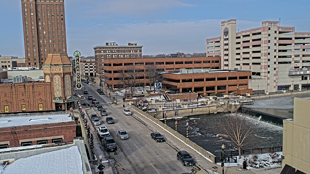 Thumbnail for current weather camera view from City of Aurora IL in Aurora, Illinois