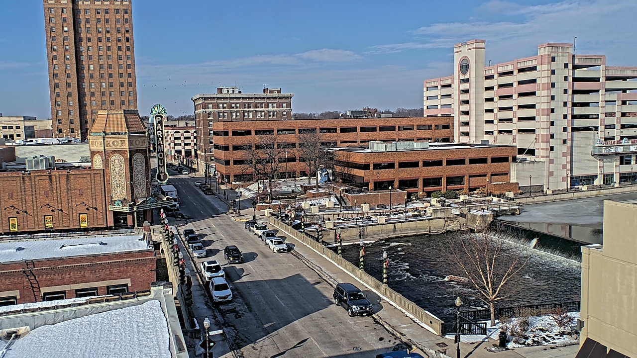 Thumbnail for current weather camera view from City of Aurora IL in Aurora, Illinois