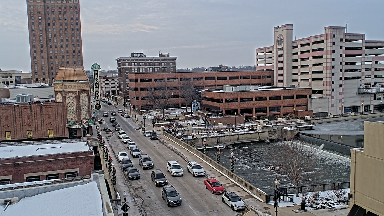 Thumbnail for current weather camera view from City of Aurora IL in Aurora, Illinois