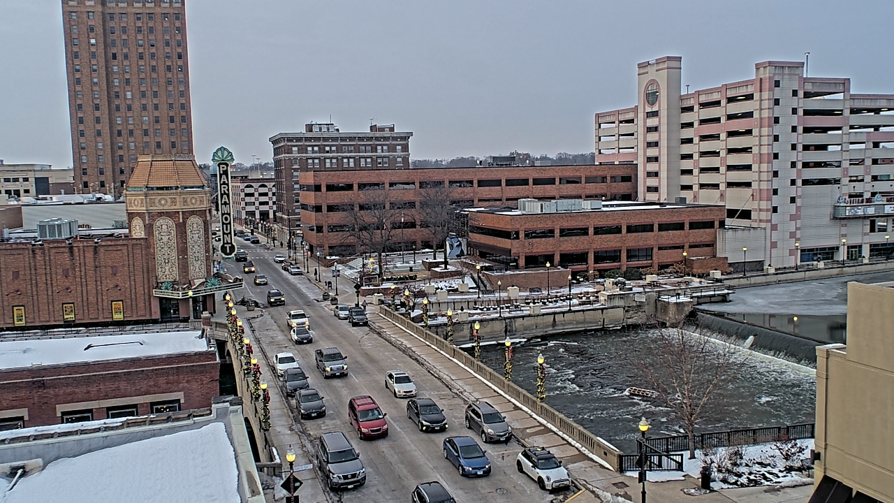 Thumbnail for current weather camera view from City of Aurora IL in Aurora, Illinois