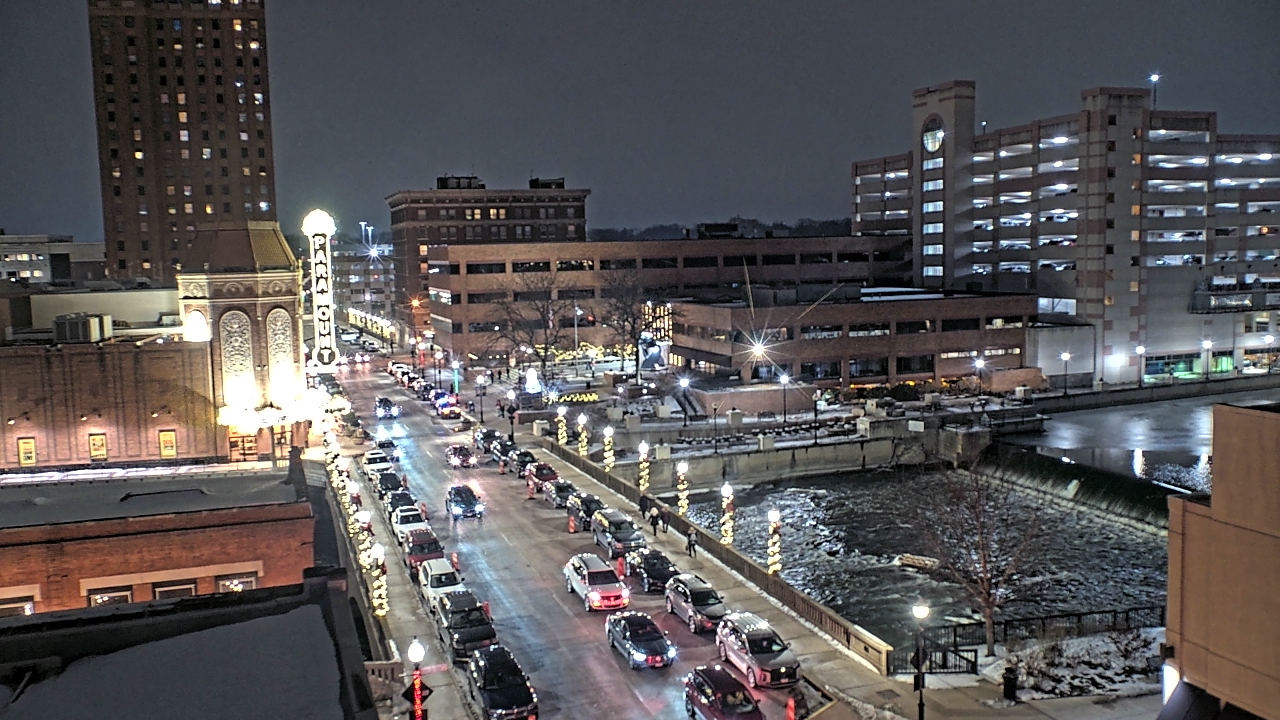 Thumbnail for current weather camera view from City of Aurora IL in Aurora, Illinois