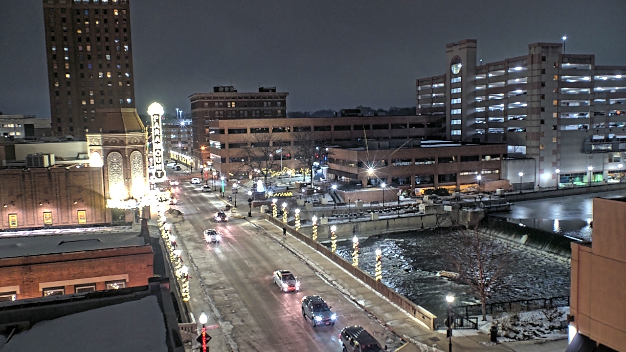 Thumbnail for current weather camera view from City of Aurora IL in Aurora, Illinois